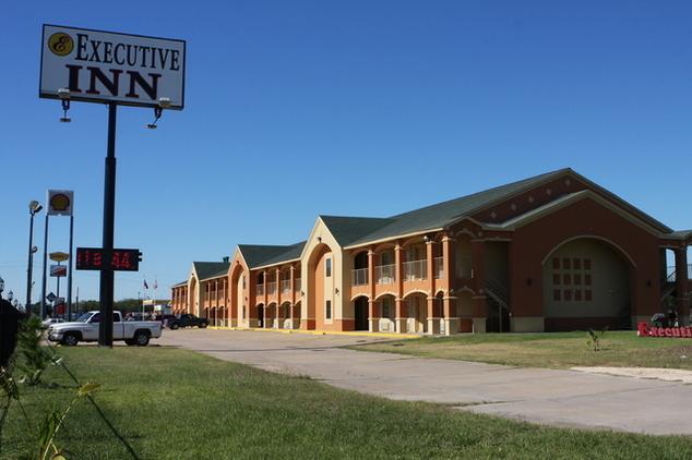 Executive Inn Brookshire Esterno foto