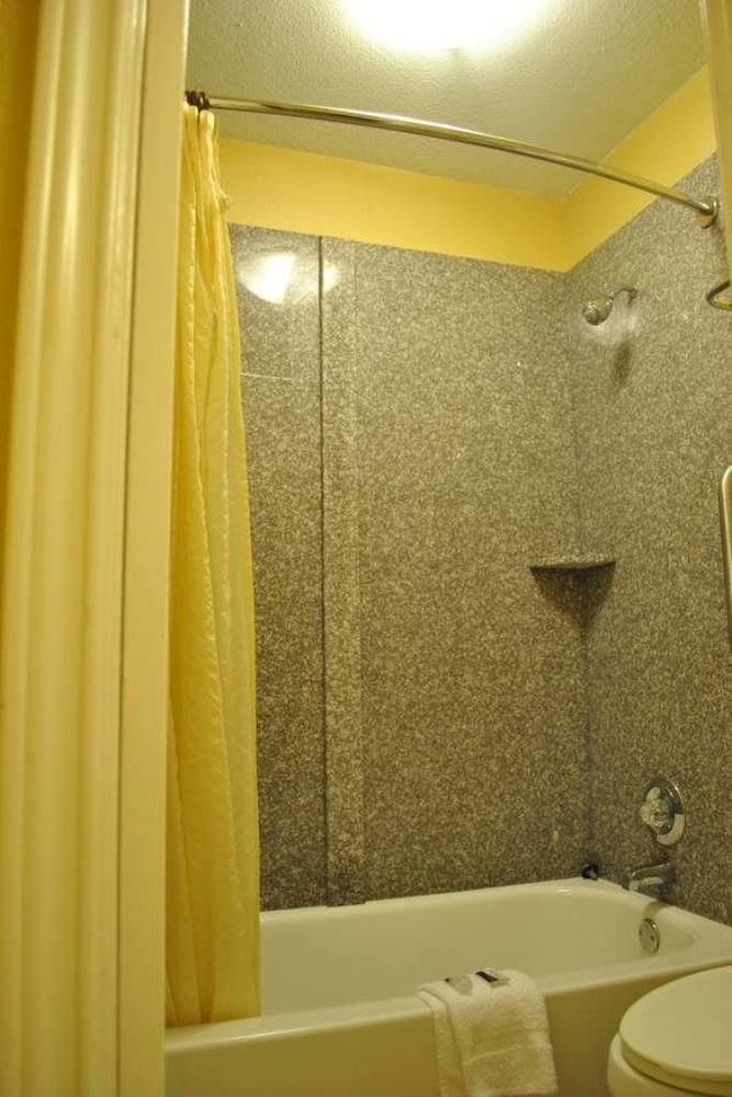 Executive Inn Brookshire Esterno foto